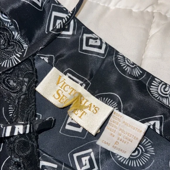 Vintage Gold Tag Victoria’s Secret Top - Picture 3 of 4